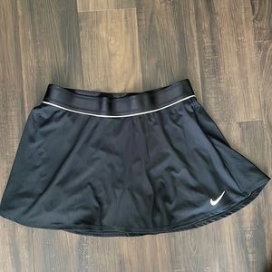 Nike Dri-fit skirt size large